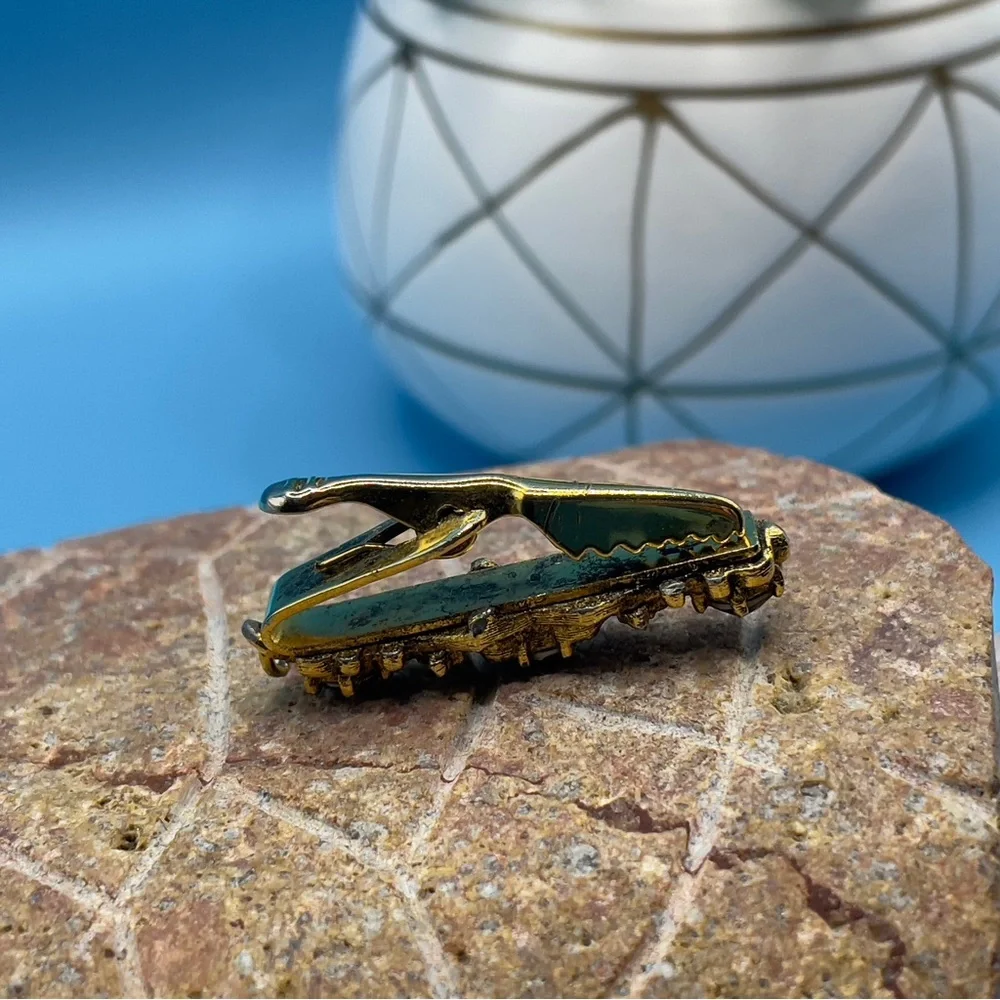 Vintage Gold Tone Bar Brooch Black Glass Floral Tie Clip Back AS-IS $20 🤩 - Picture 9 of 10